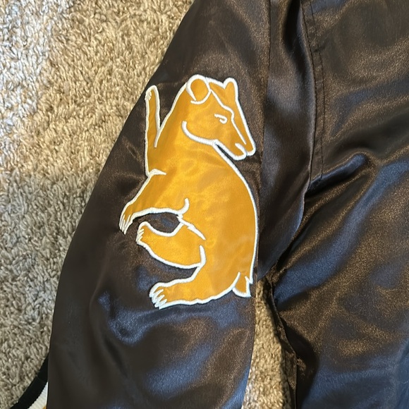 Hufflepuff Harry Potter small letterman’s jacket - Picture 2 of 4